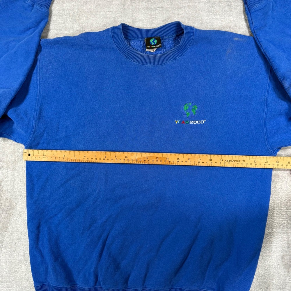 Year 2000 Sweatshirt Mens XL Blue Embroidered Globe Vintage Y2K Made In Canada - Picture 9 of 10